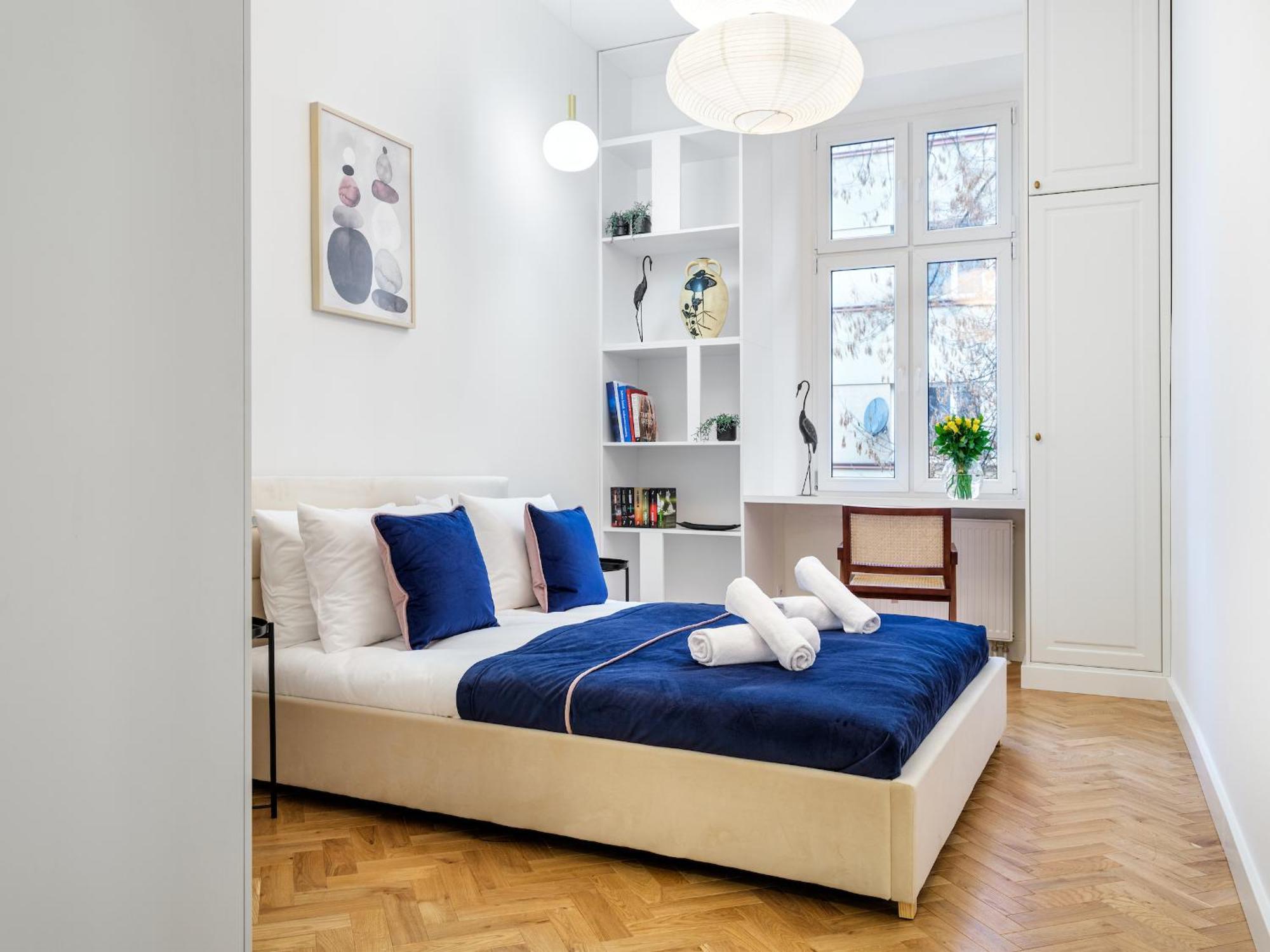 Tyzenhauz Apartments Krowoderska Street Krakkó Kültér fotó