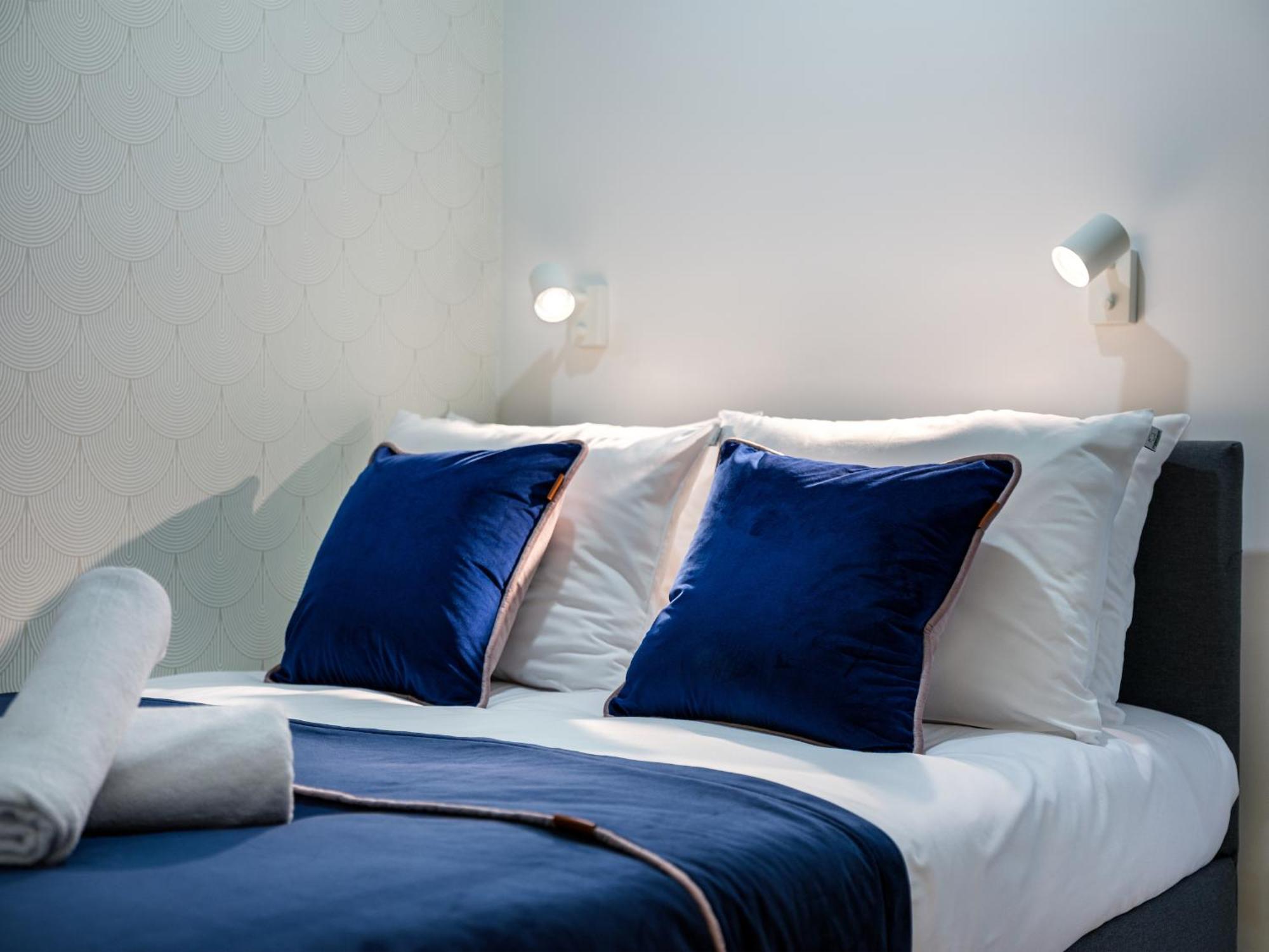 Tyzenhauz Apartments Krowoderska Street Krakkó Kültér fotó